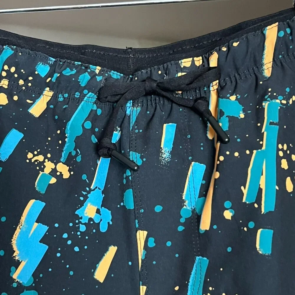 MAAMGIC Men's Swim Run Workout Trunks Size M Grafitti Themed Lined Pockets